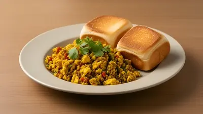 Egg bhurji with pav