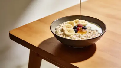 Porridge with fruit
